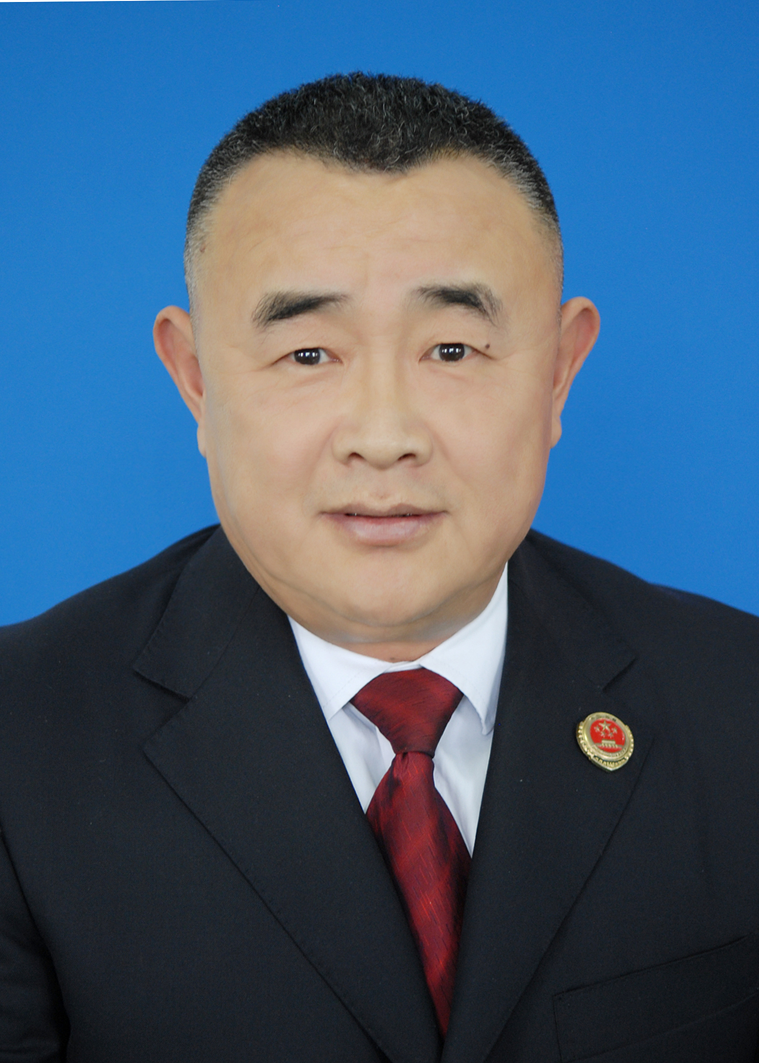 张亚明,爱民区人民检察院党组成员,副检察长,男,1965年9月出生,汉族